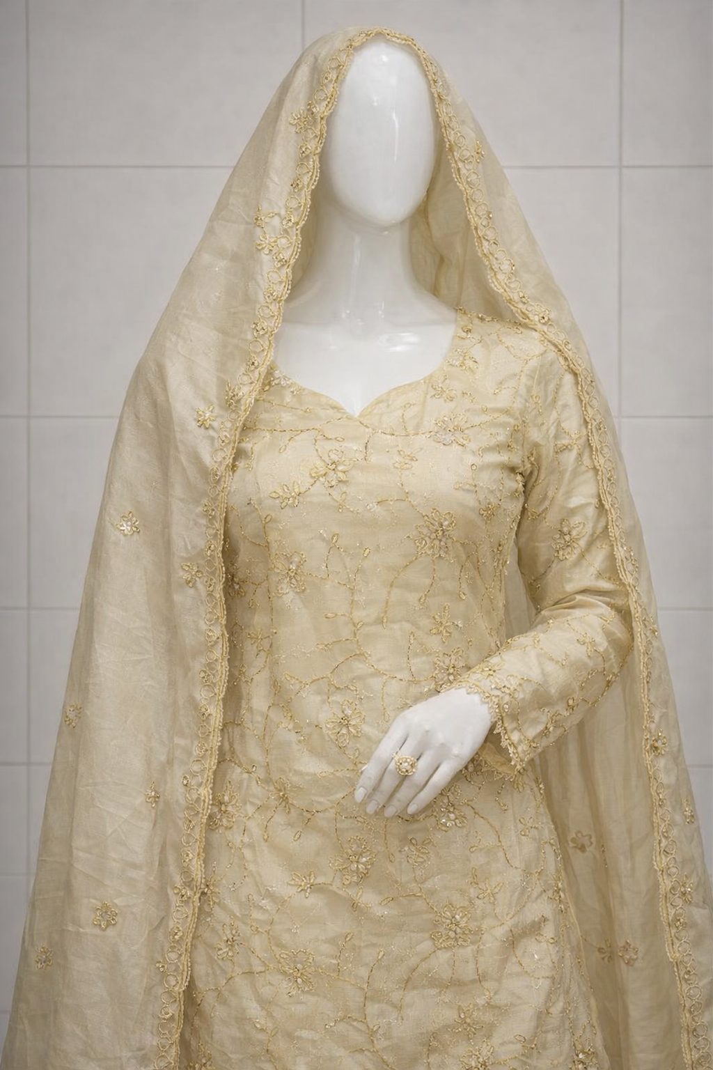 Kurti set with Farshi Salwar - Image 4