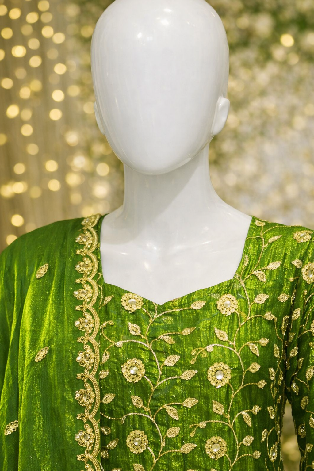 Kurti set with Palazzo and Dupatta - Image 7