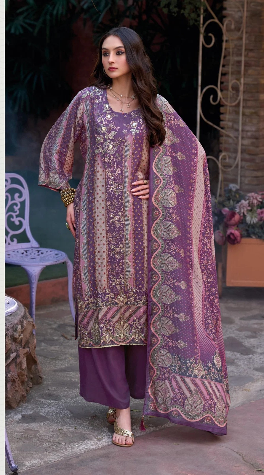 Maslin digital Print with Aari Work and Diamond - Image 5